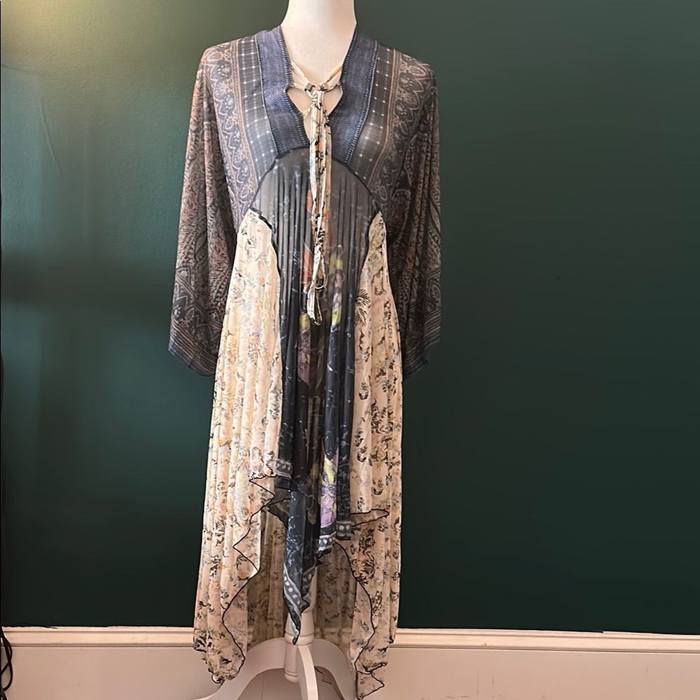 Free People Blue and Cream Patterned Top